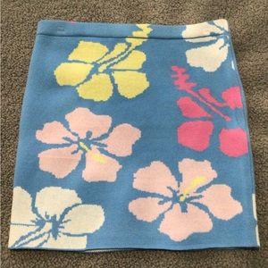 Forever 21 Blue Floral Mini Mid Skirt Size Medium